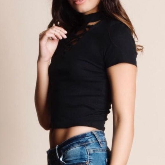 CHOKER R CROP TOP - Picture 2 of 2